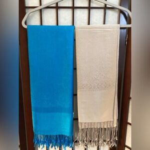 2 Beautiful Pashmina & Silk Large Scarve Wraps with a soft paisley design.
